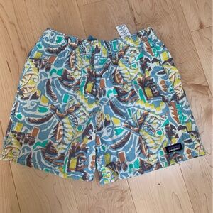 Patagonia kid’s Elastic-Waist Printed Shorts — Teal, Yellow & blue sz Med